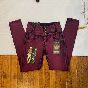 Pink Label fuchsia stretchy high-rise three-button jeans NWT, size 7 juniors